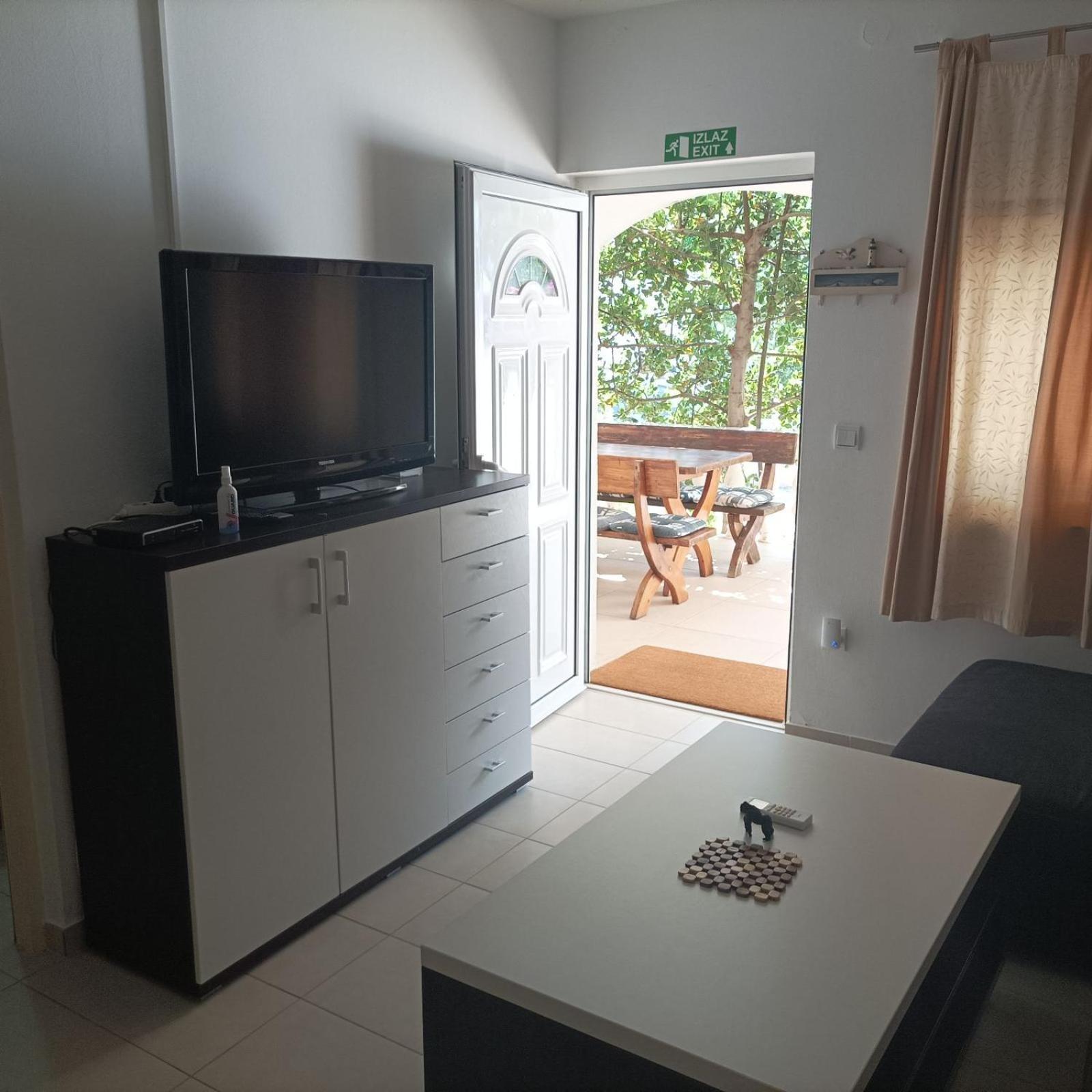 Apartments Vir Delfin Exterior photo